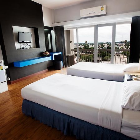 Pailyn Phitsanulok Hotel Exteriér fotografie
