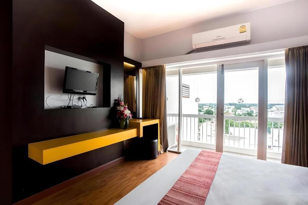 Pailyn Phitsanulok Hotel Exteriér fotografie