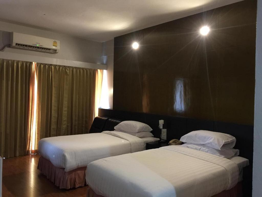 Pailyn Phitsanulok Hotel Exteriér fotografie