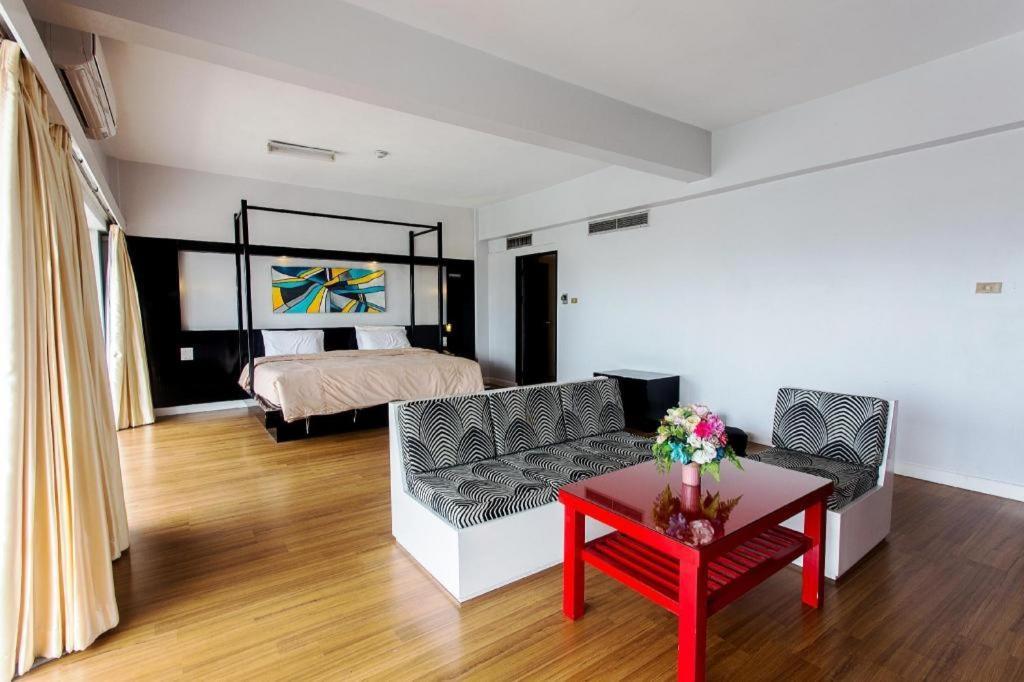 Pailyn Phitsanulok Hotel Exteriér fotografie