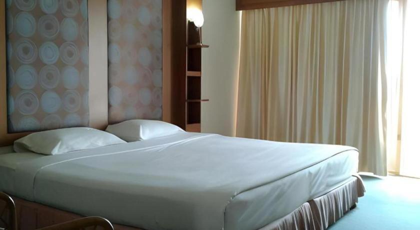 Pailyn Phitsanulok Hotel Exteriér fotografie