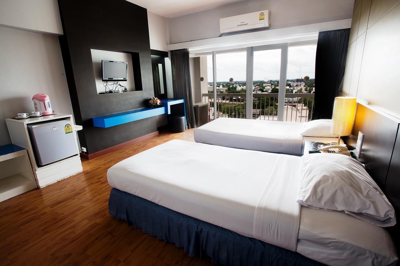 Pailyn Phitsanulok Hotel Exteriér fotografie